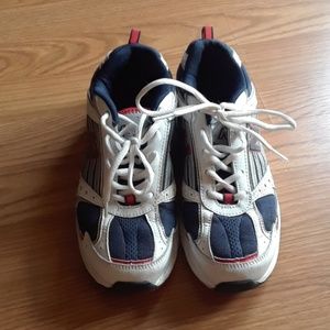 New Balance cross trainers, 6